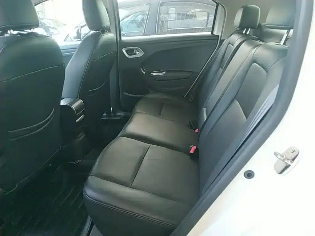 Peugeot 301 2014 1.6L Automatic Luxury Edition — миниатюра 17