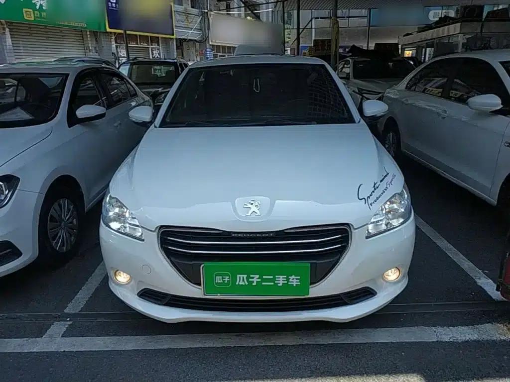 Peugeot 301 2014 1.6L Automatic Luxury Edition — миниатюра 3