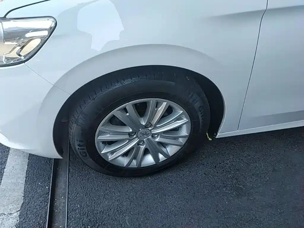 Peugeot 301 2014 1.6L Automatic Luxury Edition — миниатюра 23