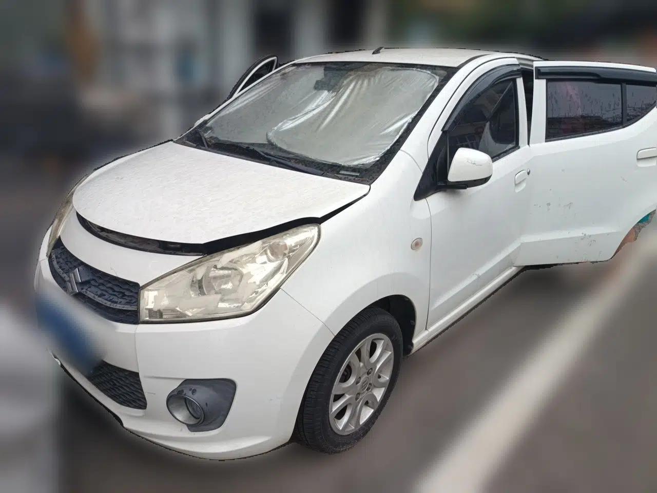 Suzuki Alto 2013 1.0L Manual Luxury Model — миниатюра 1