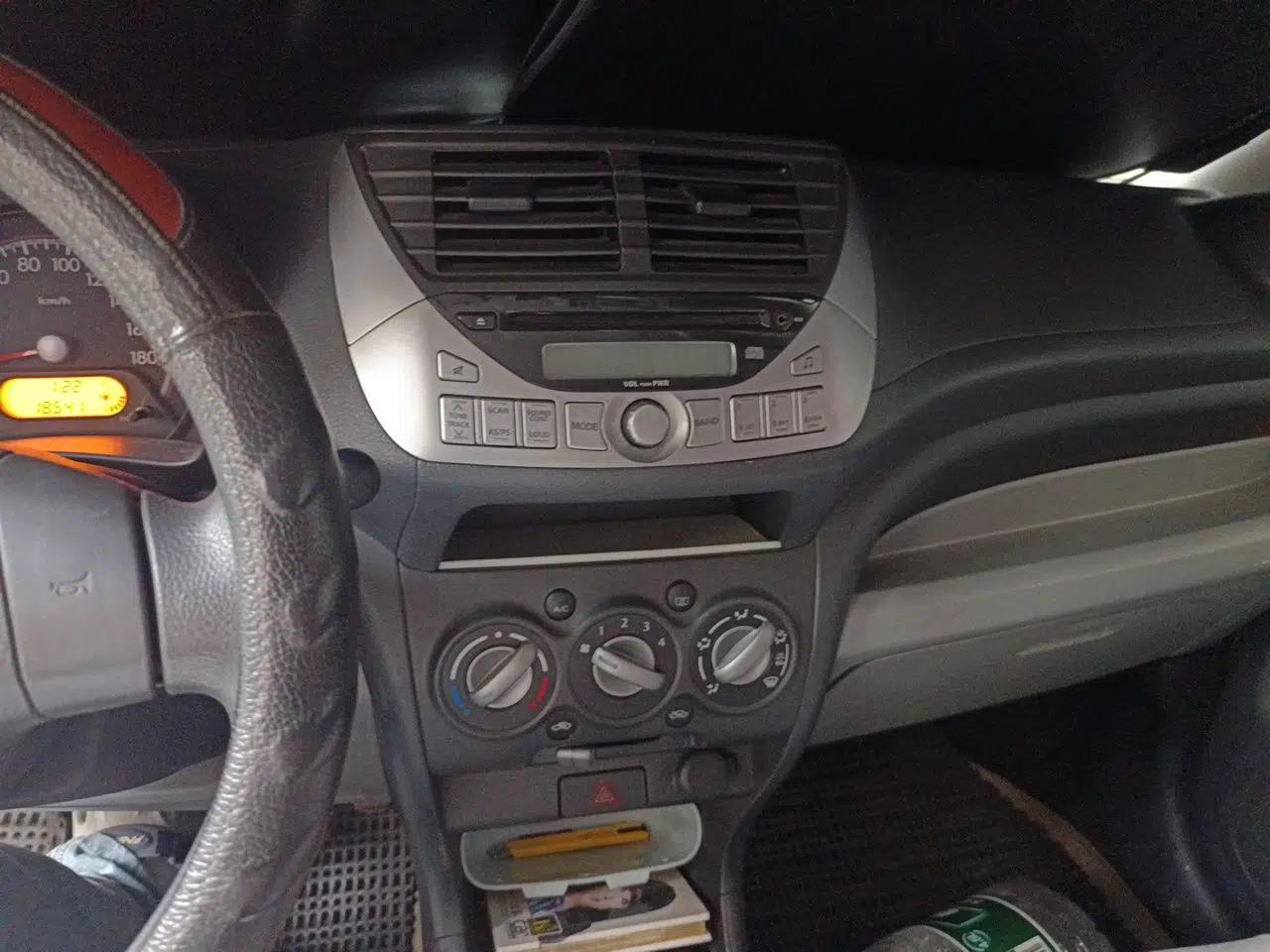 Suzuki Alto 2013 1.0L Manual Luxury Model — миниатюра 13