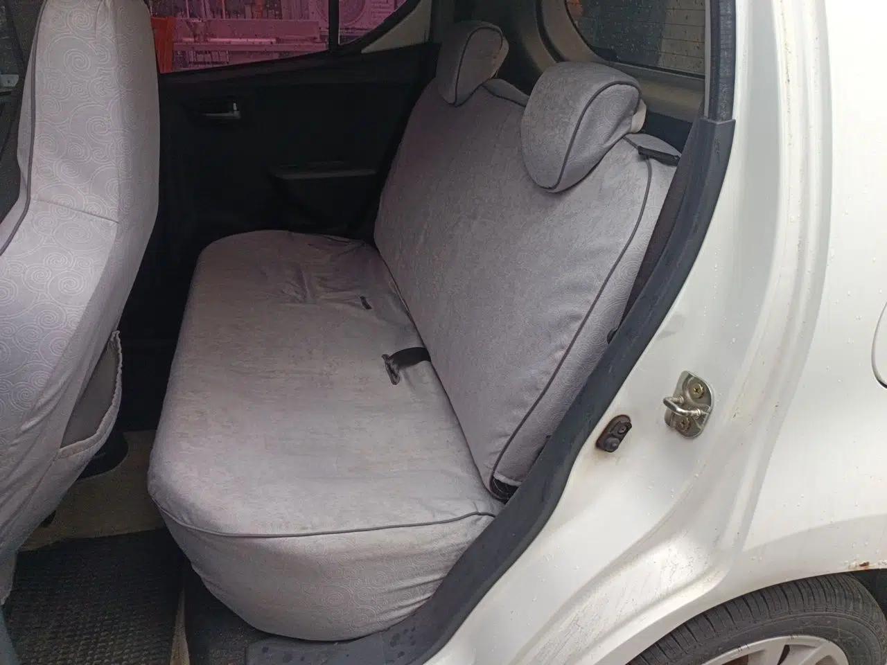 Suzuki Alto 2013 1.0L Manual Luxury Model — миниатюра 17