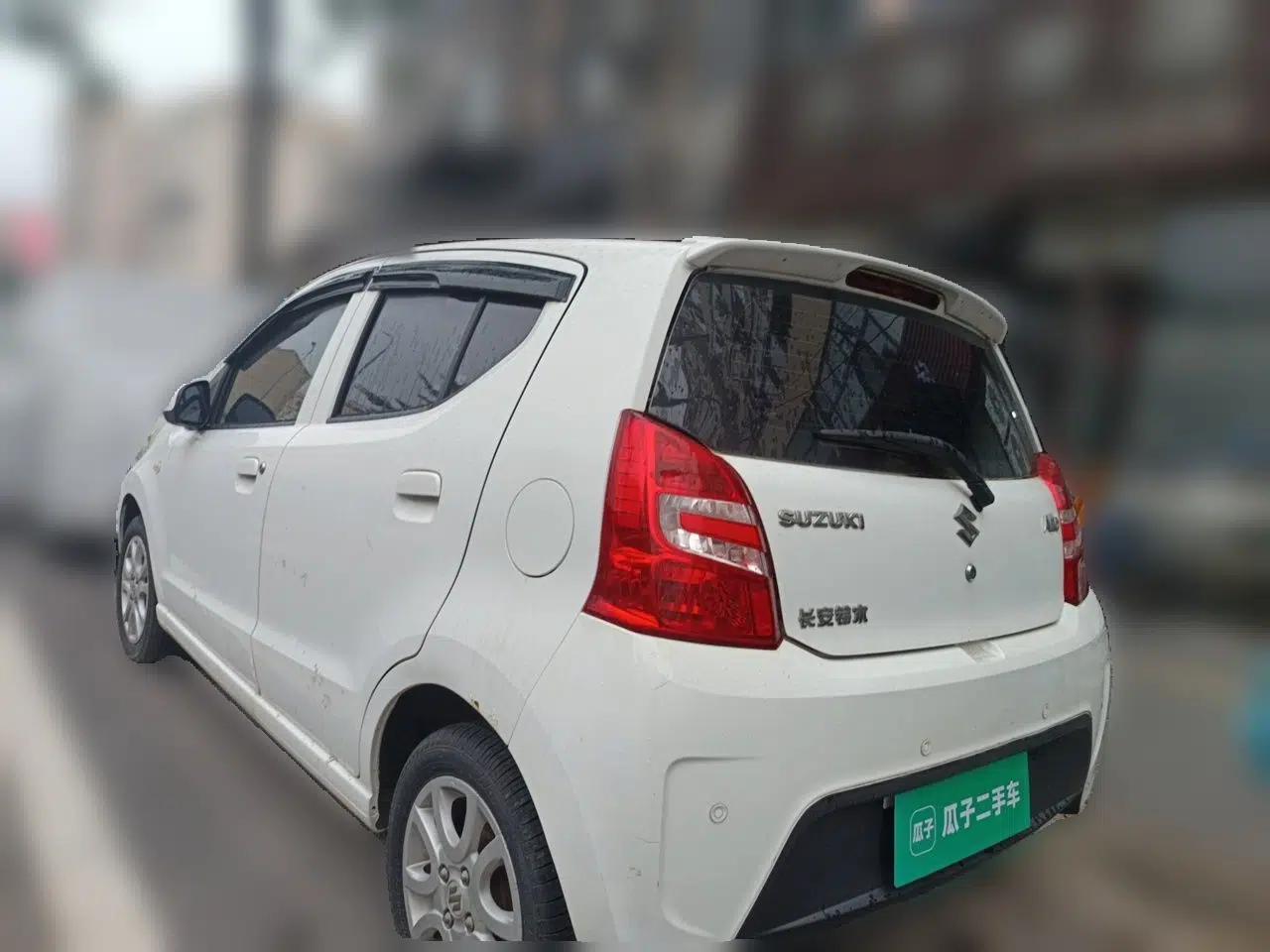 Suzuki Alto 2013 1.0L Manual Luxury Model — миниатюра 4