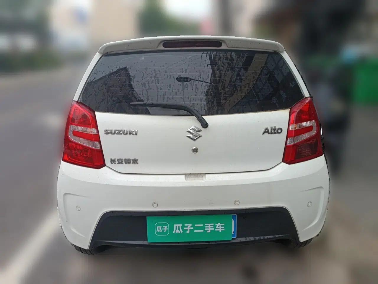 Suzuki Alto 2013 1.0L Manual Luxury Model — миниатюра 5
