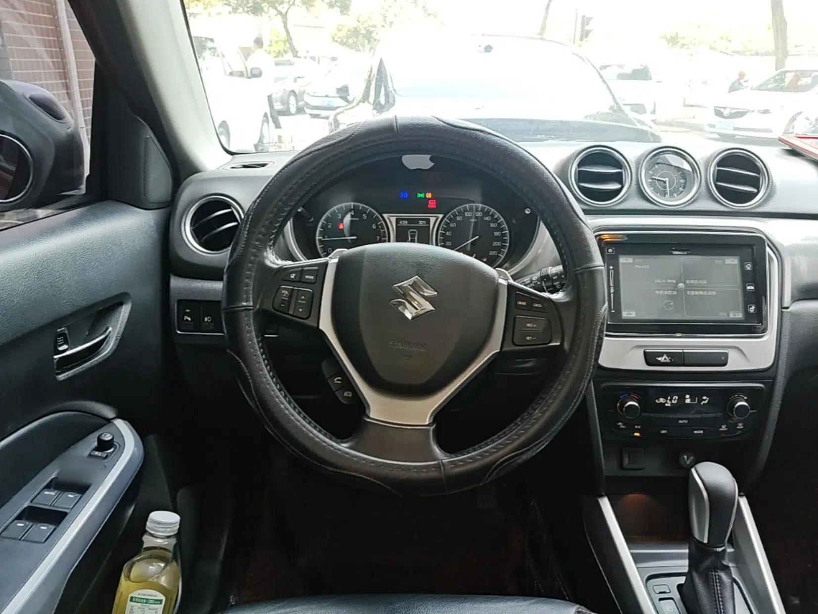 Suzuki Vitara 2016 1.4T Automatic Two-Wheel Drive Luxury Version — миниатюра 13