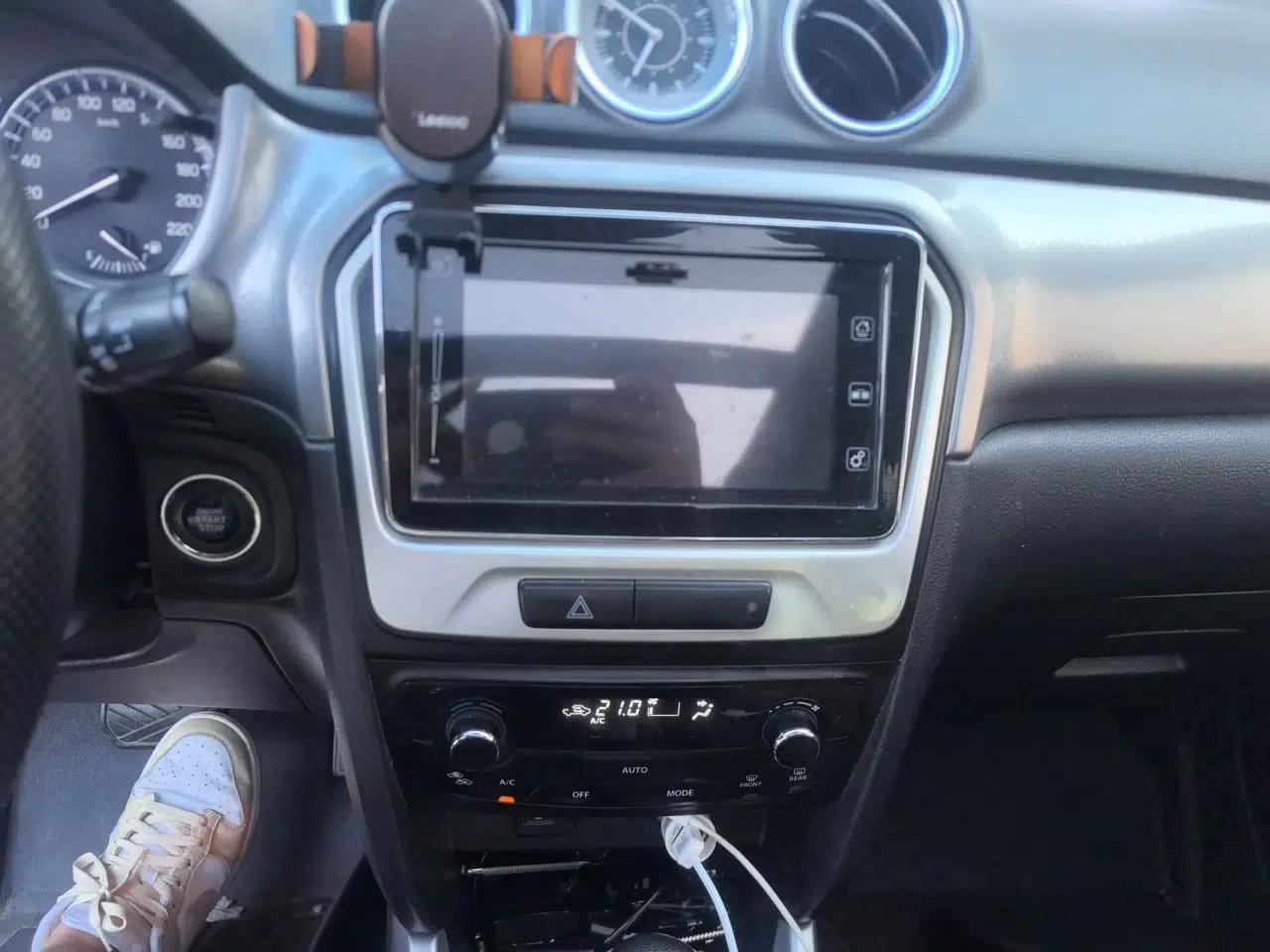 Suzuki Vitara 2016 1.4T Automatic Two-Wheel Drive Luxury Version — миниатюра 13