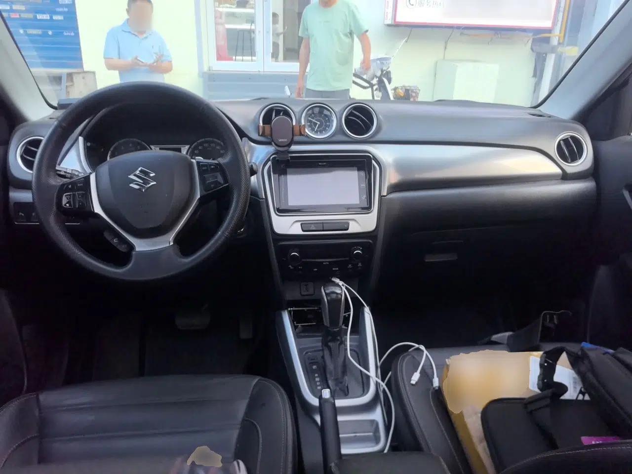Suzuki Vitara 2016 1.4T Automatic Two-Wheel Drive Luxury Version — миниатюра 9
