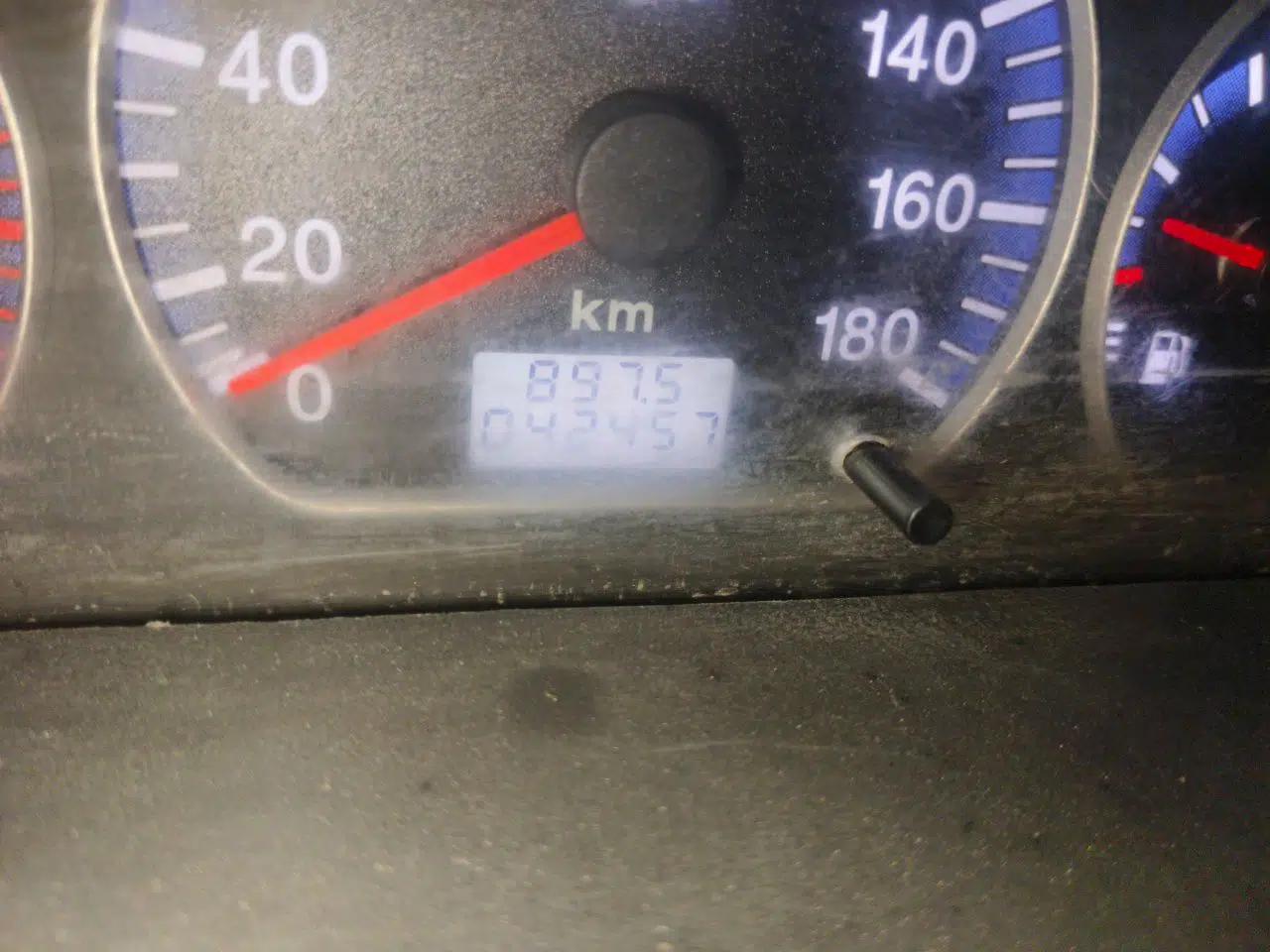 Suzuki Wagon R 2015 1.0L Manual Comfort Model — миниатюра 12