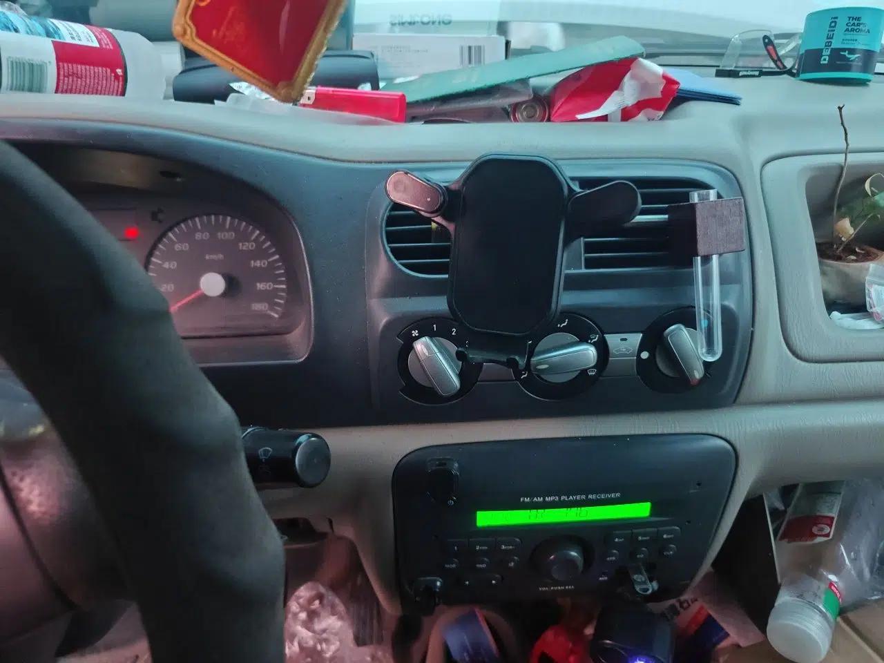 Suzuki Wagon R 2015 1.0L Manual Comfort Model — миниатюра 13