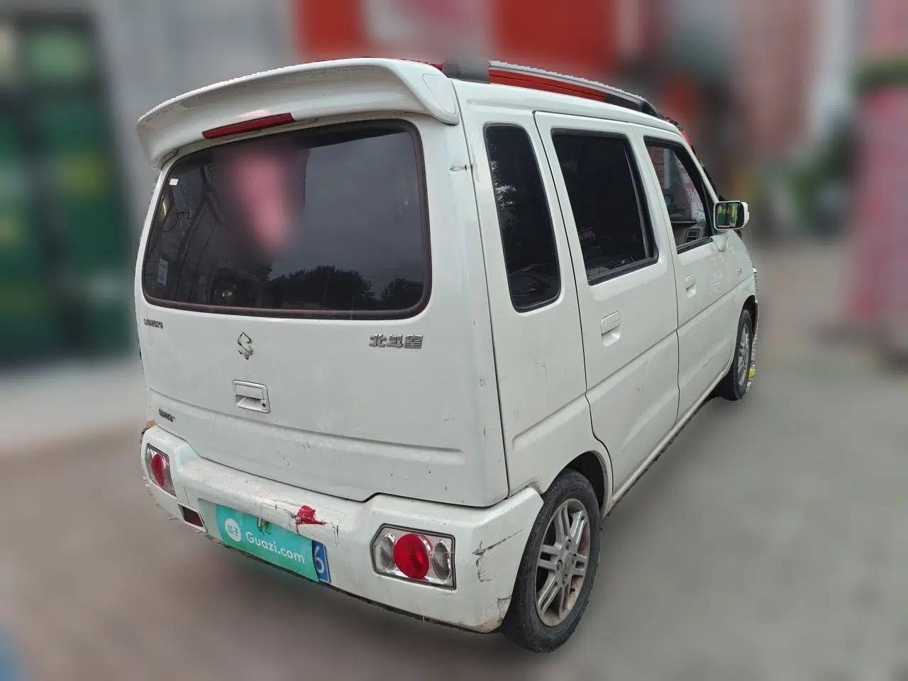 Suzuki Wagon R 2015 1.0L Manual Comfort Model — миниатюра 6
