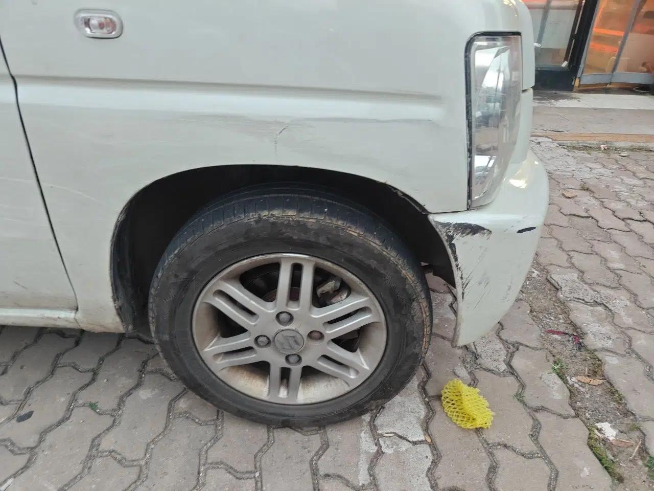 Suzuki Wagon R 2015 1.0L Manual Comfort Model — миниатюра 8