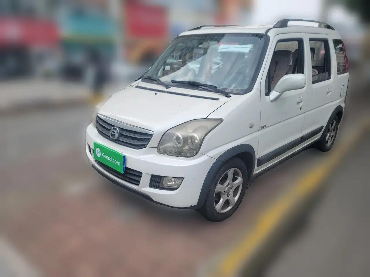Suzuki Wagon R X5 2013 Cruise Edition 1.4L VVT Luxury Model China IV Standard — миниатюра 1