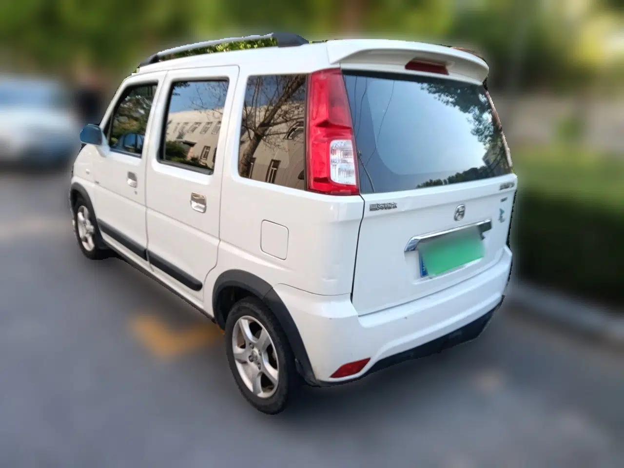 Suzuki Wagon R X5 2016 1.4L Entry Model China V Standard — миниатюра 4