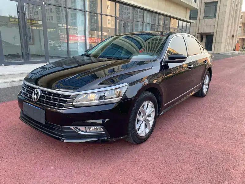 2017 Passat 330TSI DSG Premium Edition — миниатюра 1