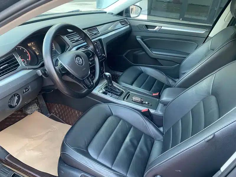 2017 Passat 330TSI DSG Premium Edition — миниатюра 7