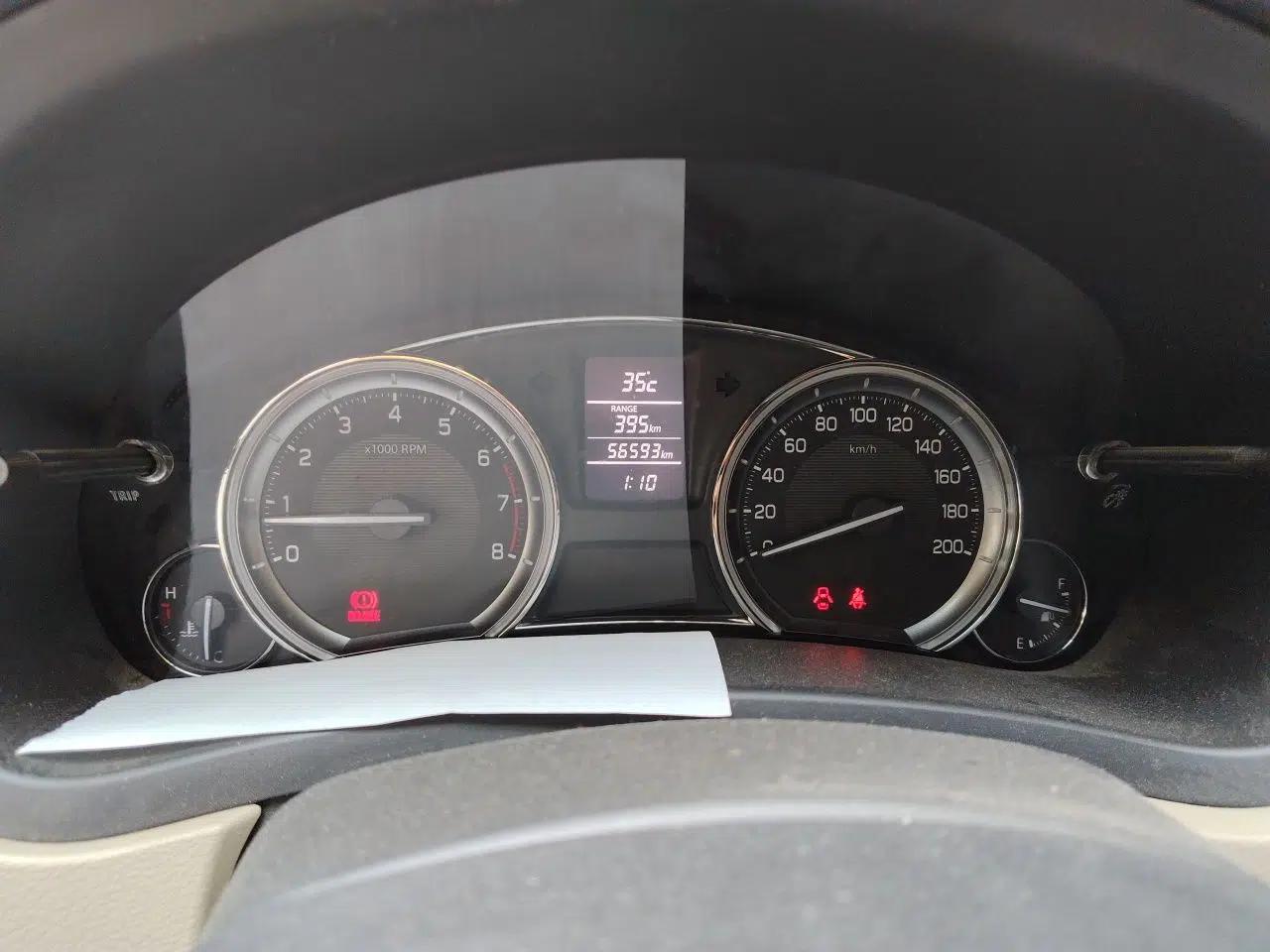 Suzuki Alivio 2015 1.6L Manual Comfort Model — миниатюра 8