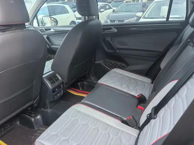 Tiguan L 2023 Facelift 330TSI 2WD R-Line Flagship Edition — миниатюра 13