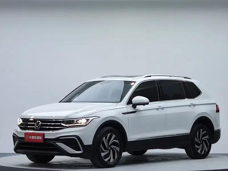 Tiguan L 2023 280TSI Trendy Limited Edition — миниатюра 1