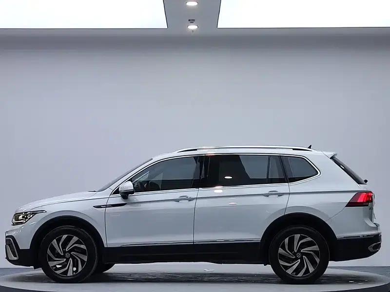 Tiguan L 2023 280TSI Trendy Limited Edition — миниатюра 4