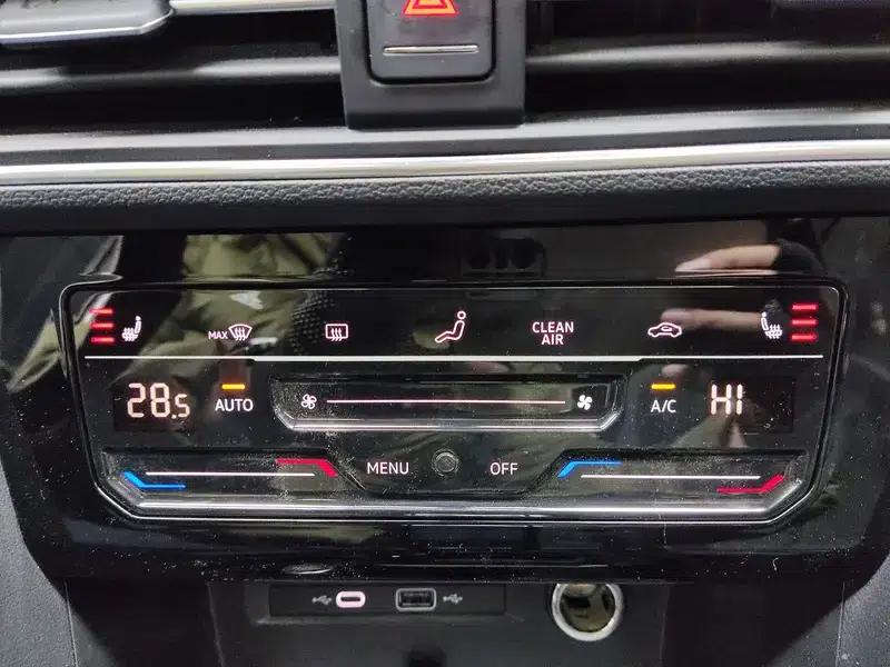 Tiguan L 2023 280TSI Trendy Limited Edition — миниатюра 11