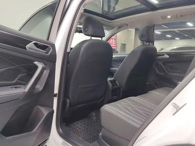 Tiguan L 2023 280TSI Trendy Limited Edition — миниатюра 18