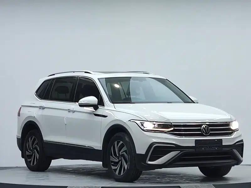Tiguan L 2023 280TSI Trendy Limited Edition — миниатюра 3