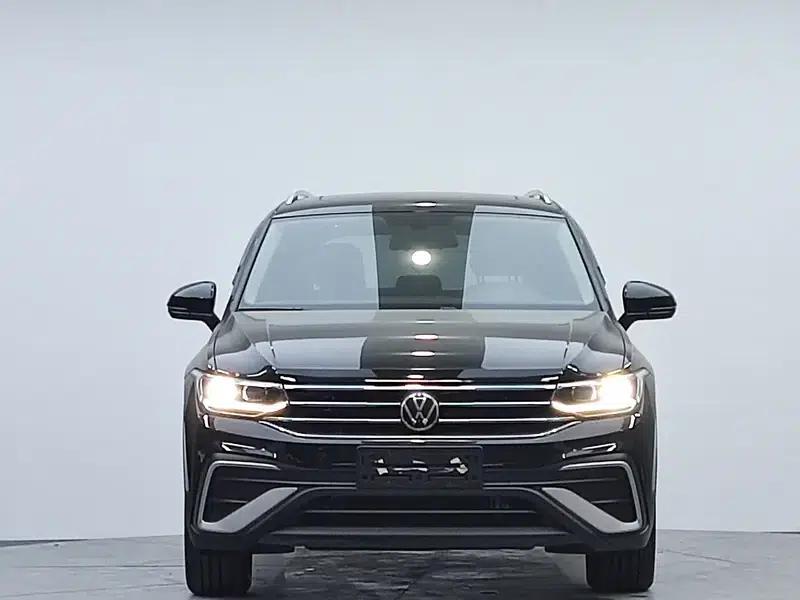 Tiguan L 2023 280TSI Trendy Limited Edition — миниатюра 2