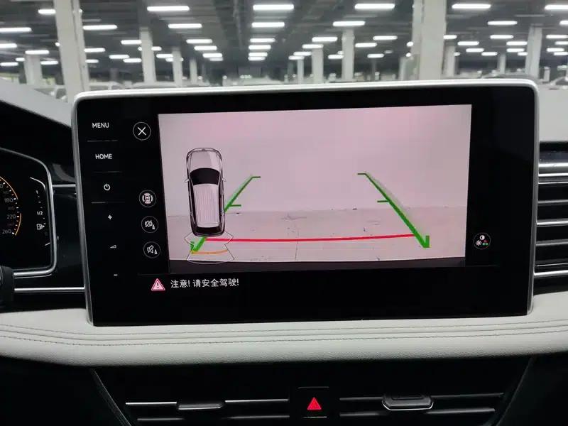 Tiguan L 2023 280TSI Trendy Limited Edition — миниатюра 11