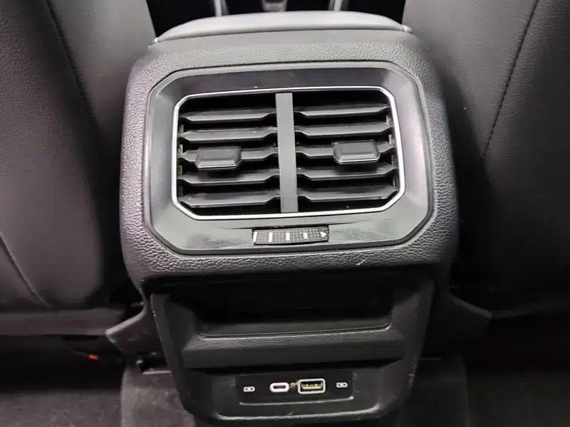 Tiguan L 2023 280TSI Trendy Limited Edition — миниатюра 13
