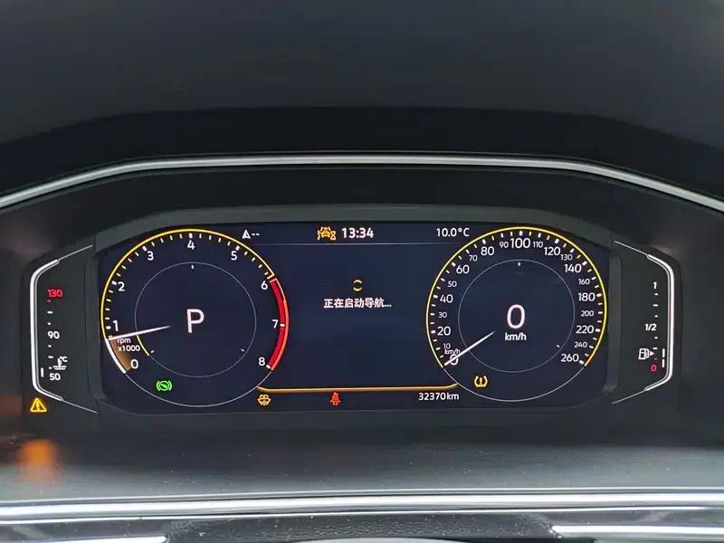 Tiguan L 2023 280TSI Trendy Limited Edition — миниатюра 15