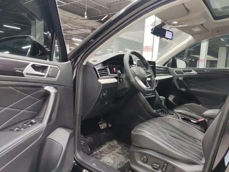 Tiguan L 2023 280TSI Trendy Limited Edition — миниатюра 17