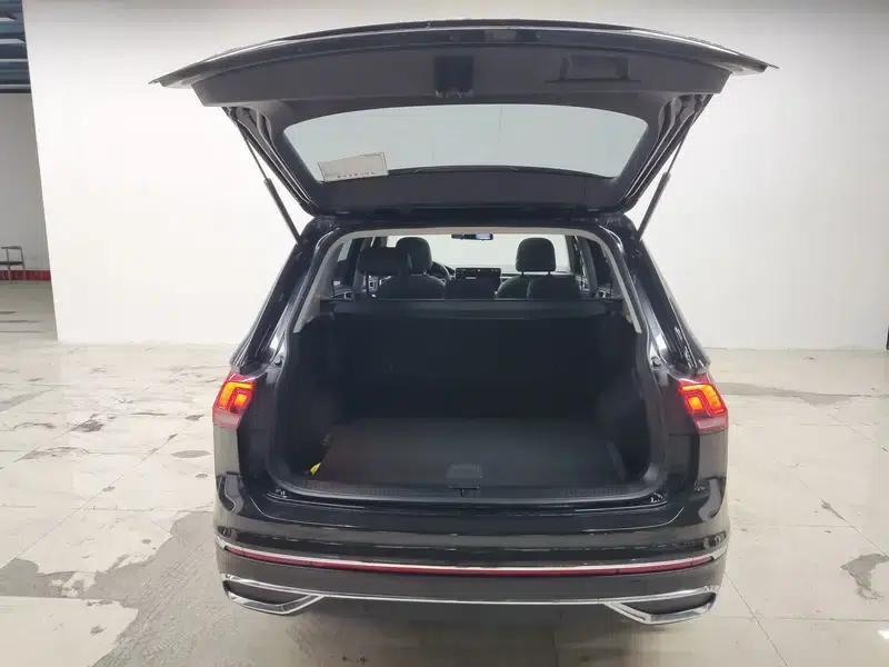 Tiguan L 2023 280TSI Trendy Limited Edition — миниатюра 19