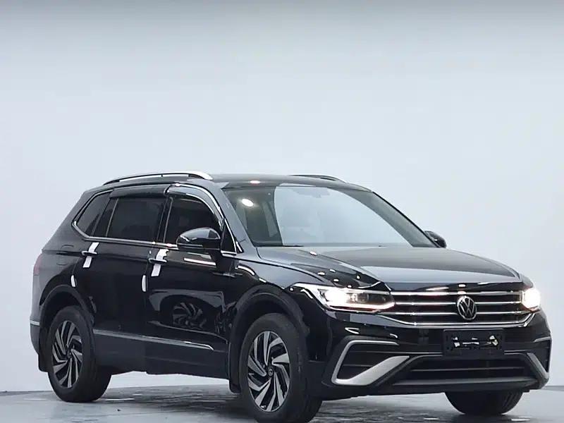 Tiguan L 2023 280TSI Trendy Limited Edition — миниатюра 3