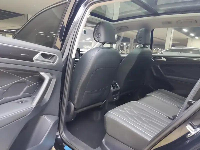 Tiguan L 2023 280TSI Trendy Limited Edition — миниатюра 18