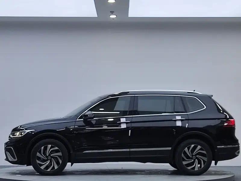 Tiguan L 2023 280TSI Trendy Limited Edition — миниатюра 4