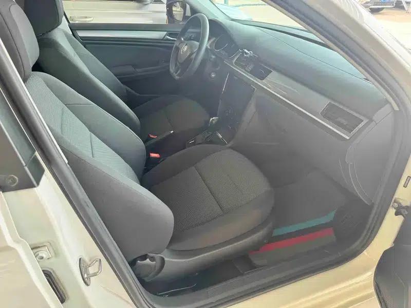 2016 Volkswagen Bora 1.6L Automatic Comfort Model — миниатюра 4