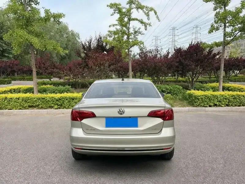 2017 Volkswagen Bora 1.6L Automatic Comfort Model — миниатюра 2