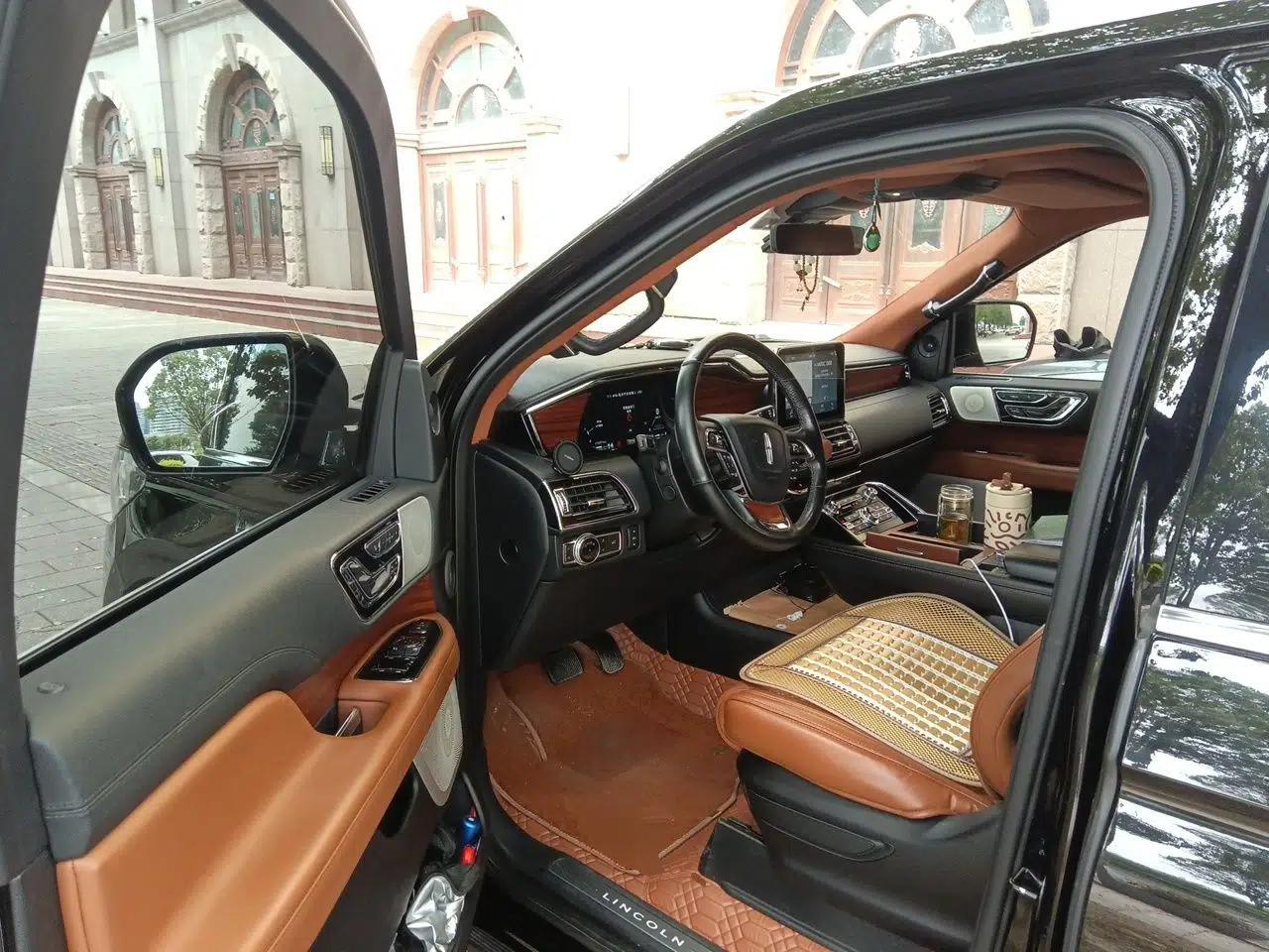 Lincoln Navigator 2019 3.5T Prestige Version China VI Standard — миниатюра 16