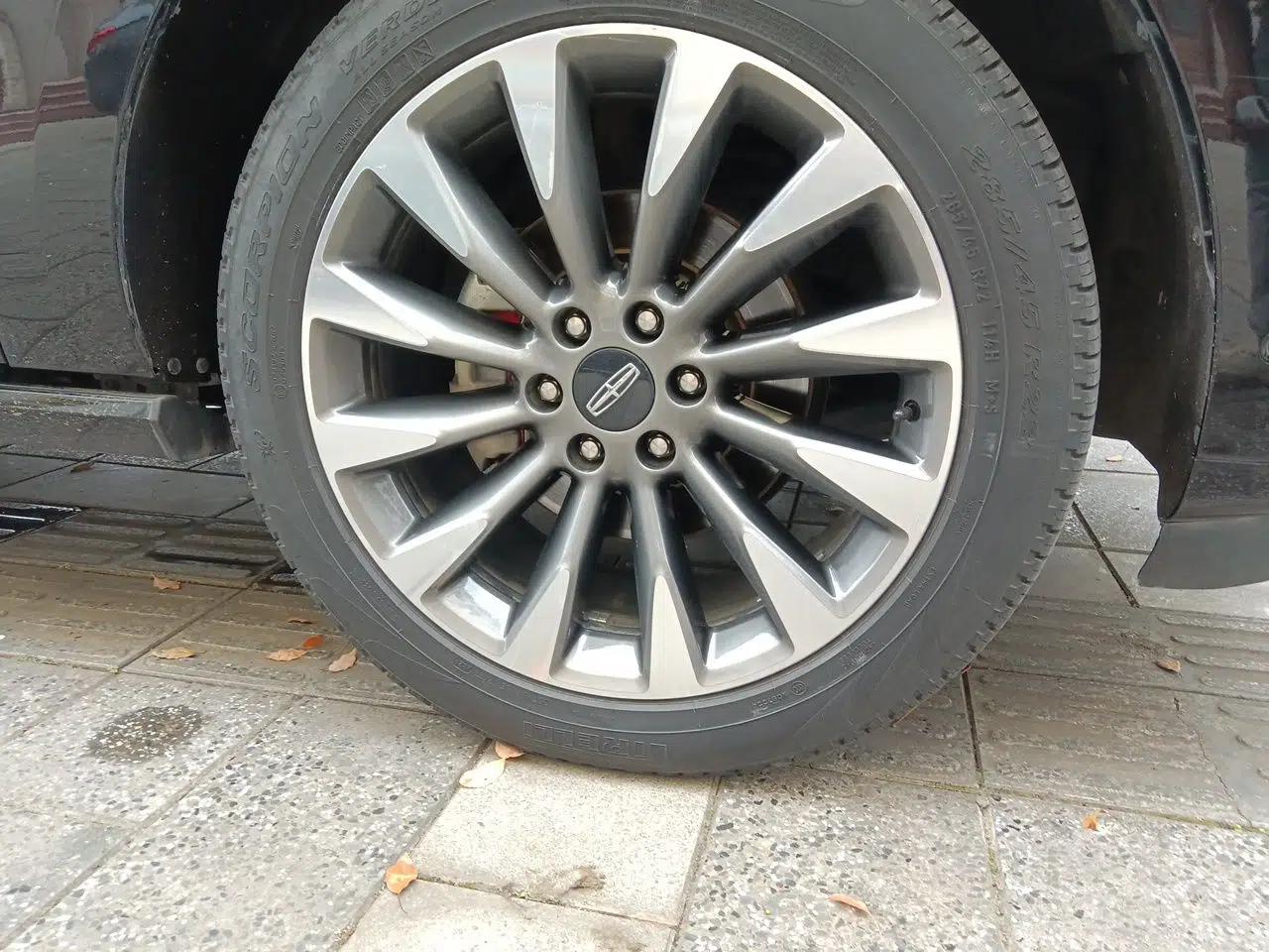 Lincoln Navigator 2019 3.5T Prestige Version China VI Standard — миниатюра 8