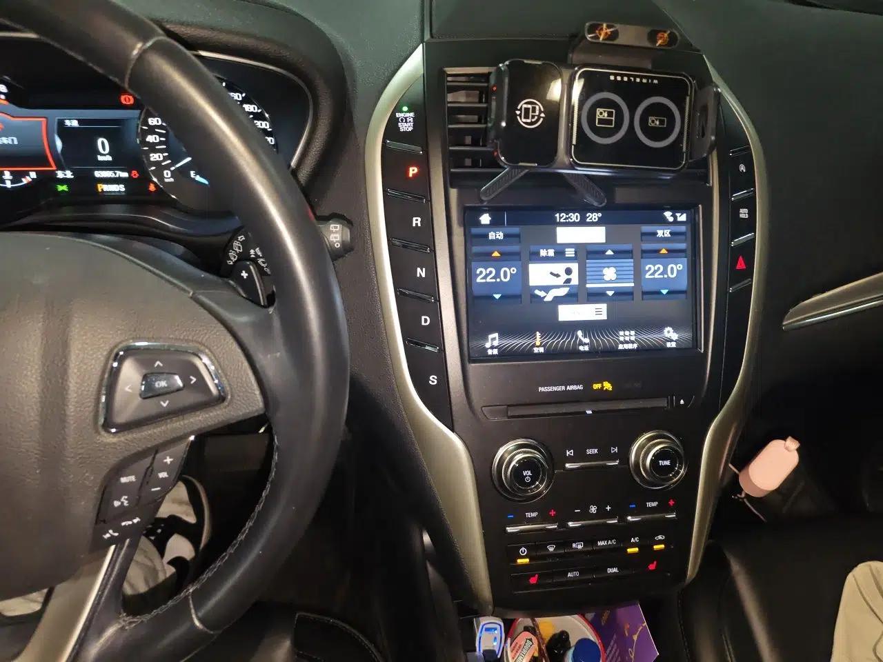 Lincoln MKC 2019 2.0T Two-Wheel Drive Luxury Edition China VI Standard — миниатюра 13