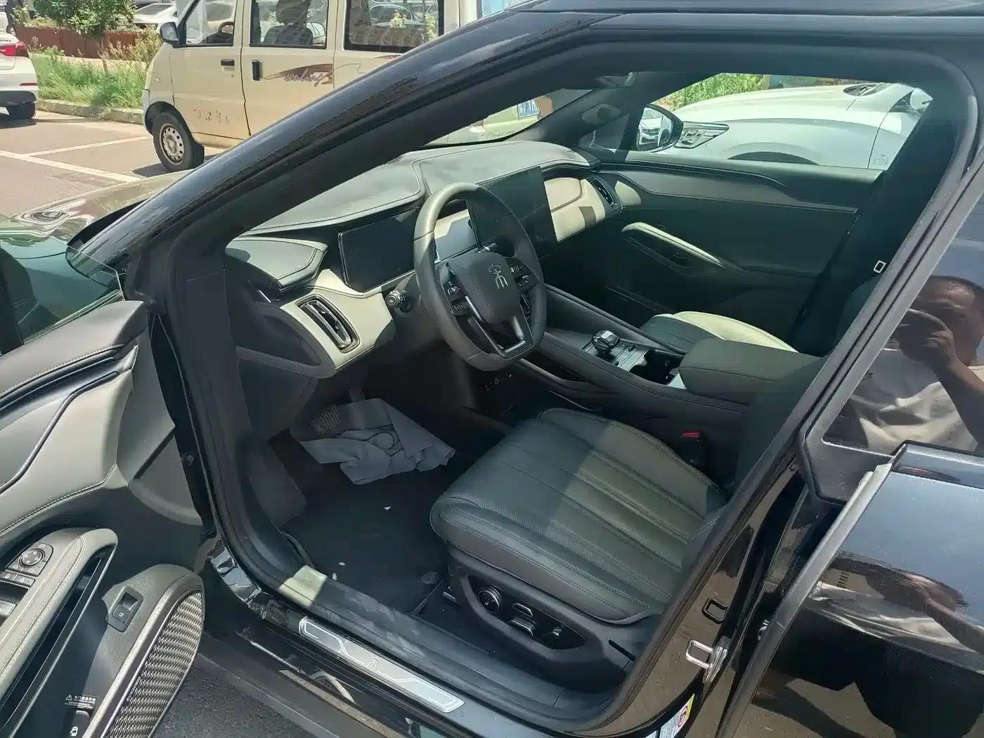 Song L EV 2025 Model 662km Excellent Intelligent Driving Edition — миниатюра 13