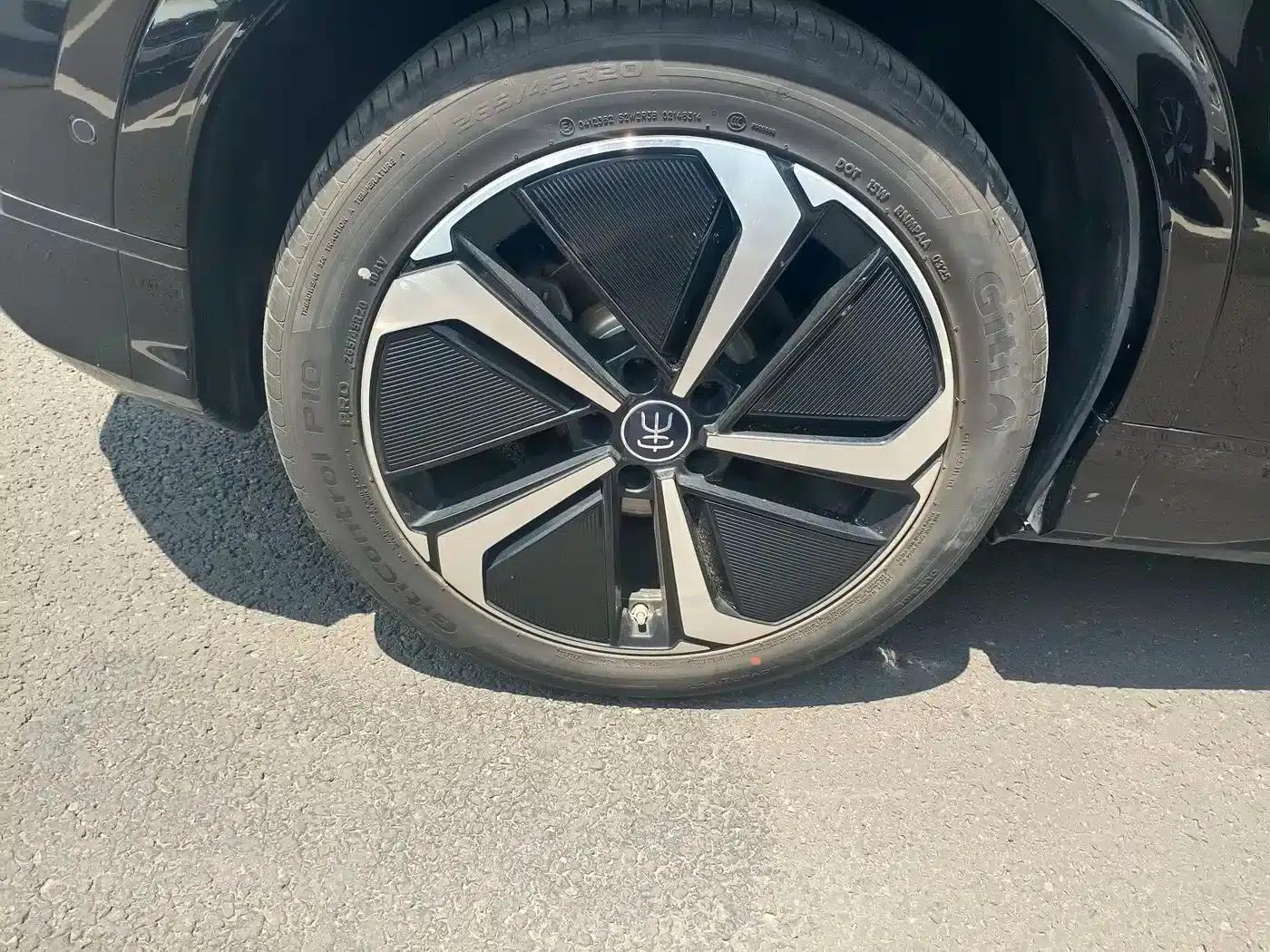Song L EV 2025 Model 662km Excellent Intelligent Driving Edition — миниатюра 9