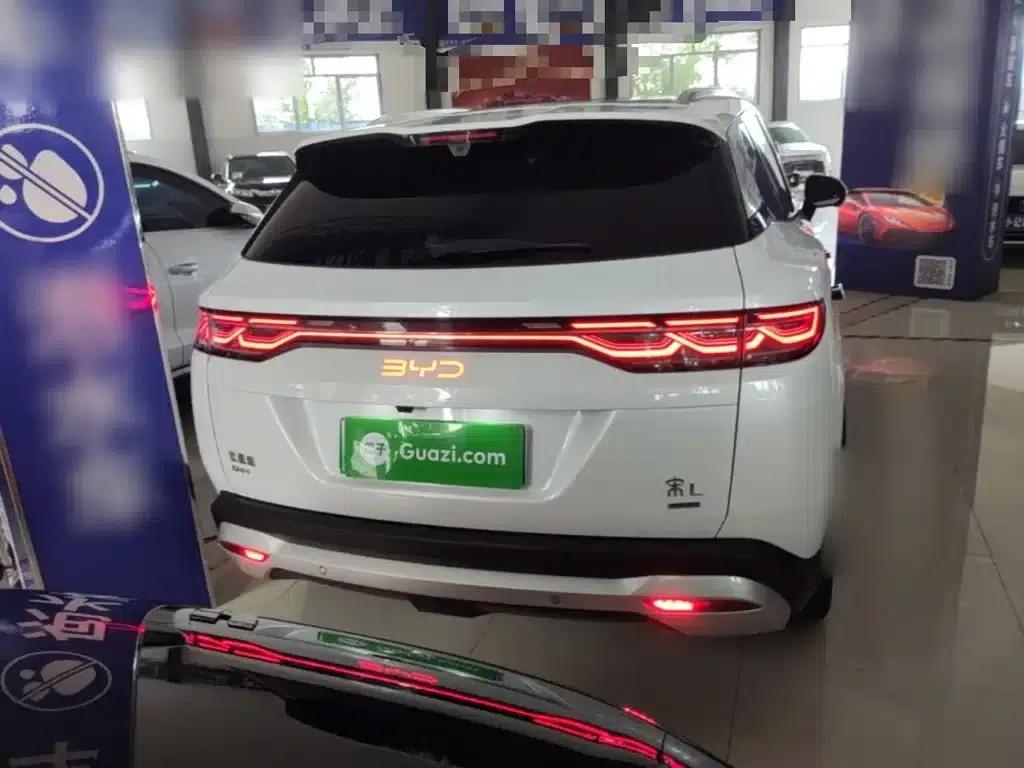 Song L DM-i 2025 Smart Driving Edition 112km Leading Model — миниатюра 6