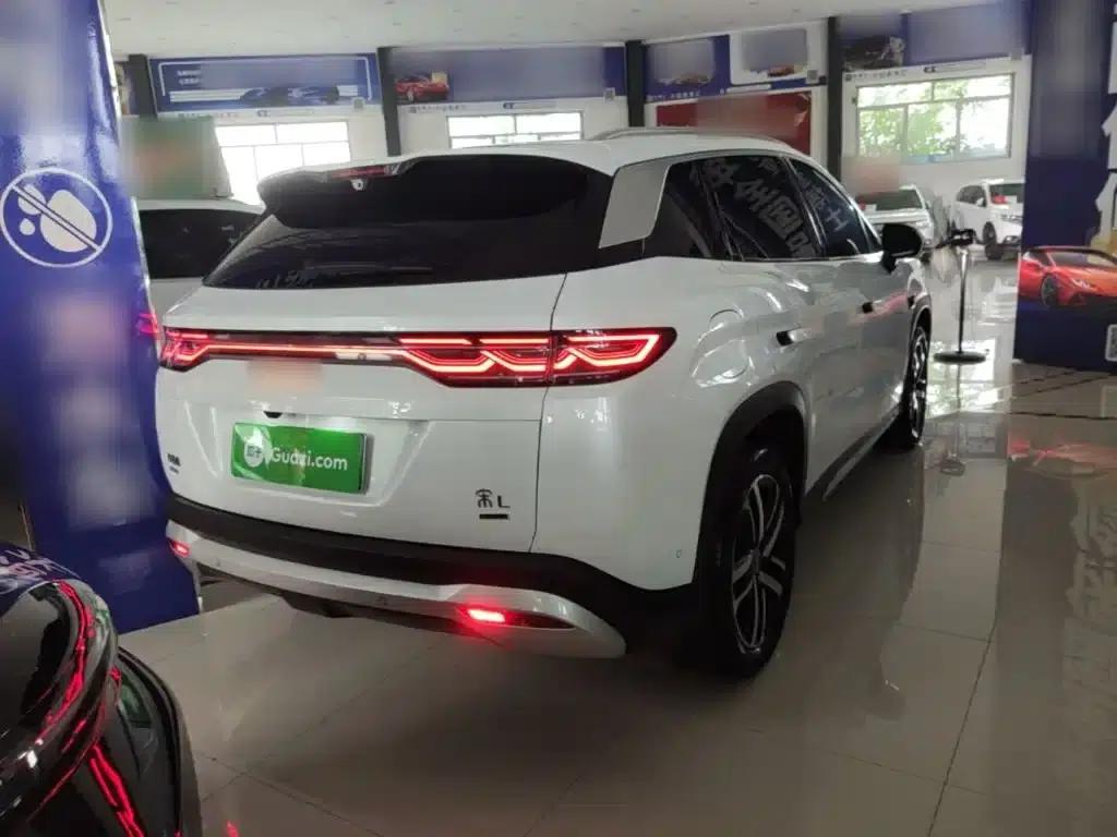Song L DM-i 2025 Smart Driving Edition 112km Leading Model — миниатюра 7