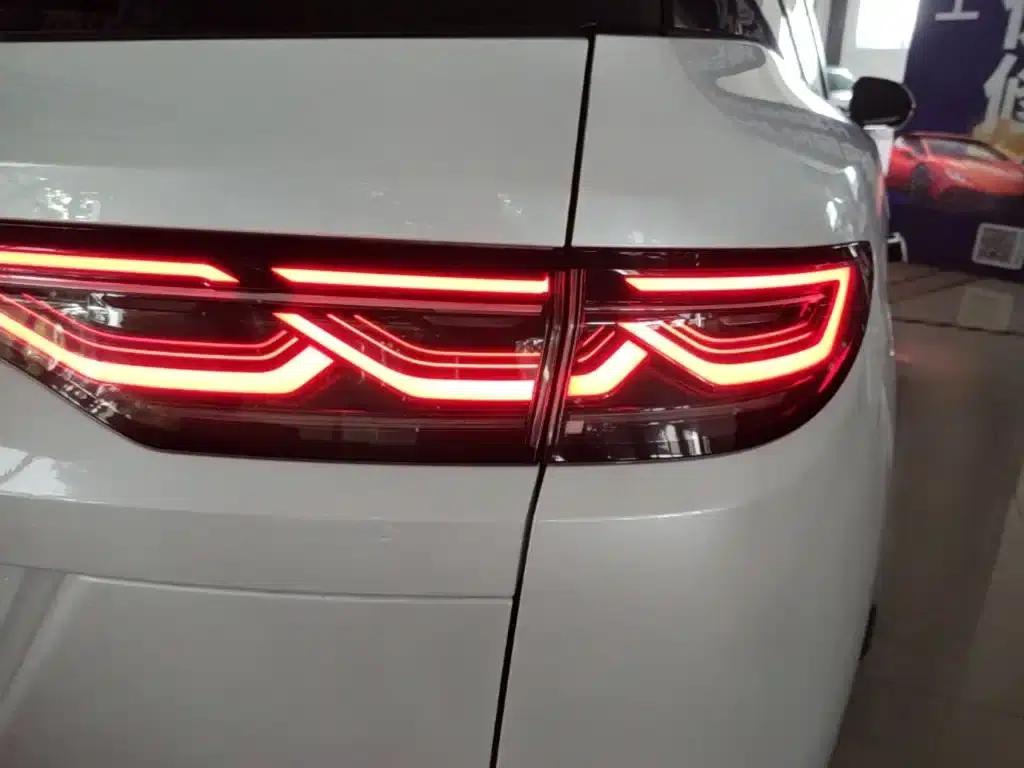 Song L DM-i 2025 Smart Driving Edition 112km Leading Model — миниатюра 8