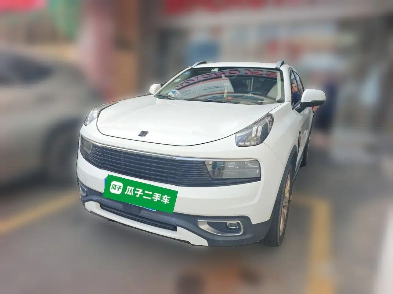 Lynk & Co 01 2017 2.0T Two-Wheel Drive Pro Edition — миниатюра 1
