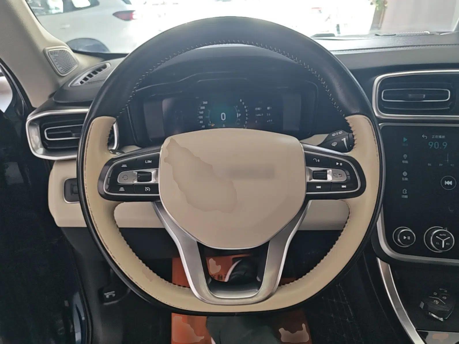 Lynk & Co 01 2017 2.0T Two-Wheel Drive Zhaopu Version — миниатюра 13