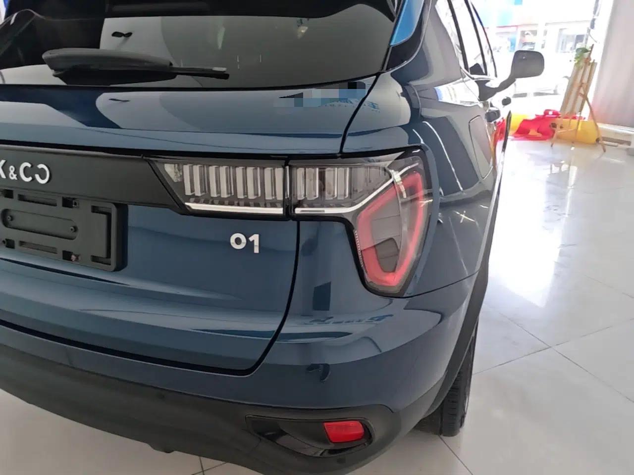 Lynk & Co 01 2017 2.0T Two-Wheel Drive Zhaopu Version — миниатюра 9