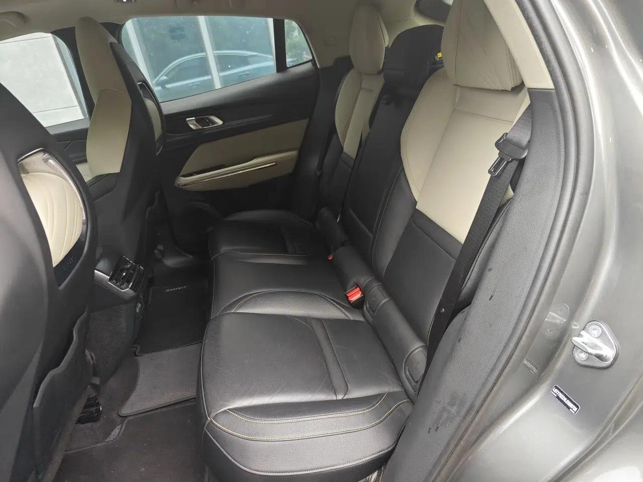 Lynk & Co 05 2020 2.0TD Two-Wheel Drive Zhaoyang Plus — миниатюра 17