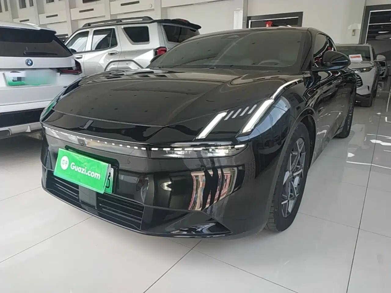 Lynk & Co Z10 2025 95 kWh 766 km Range Rear-Wheel Drive Max — миниатюра 1